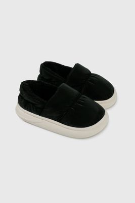 Pantufla Temático Dormir Negra