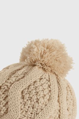 Imagen 2 del producto Gorro Tejido Trenzado con Forro Beige