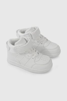 Zapatilla Urbana Blanca Caña Alta 47250210V26