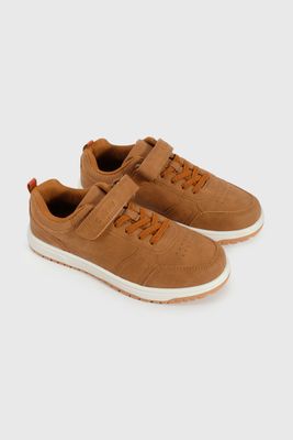 Zapatilla Lifestyle de Niño Café Caña Baja con Velcro y Cordón