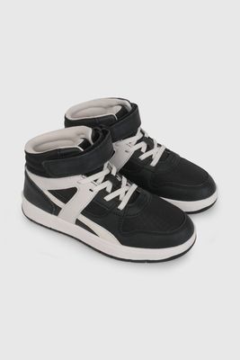 Zapatilla Urbana de Caña Alta Negra 57010201V26 KID