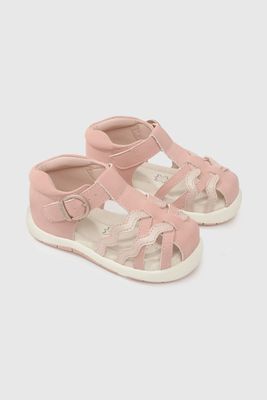Sandalia Rosada de Niña