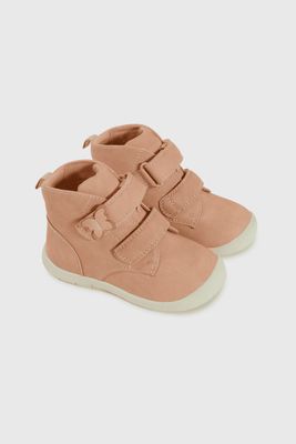 Botín Caminante Caña Media Rosado con Velcro para Niña