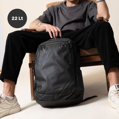Imagen 2 del producto Mochila Urbana Pumori 22L Impermeable Porta Notebook Lhotse
