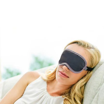 Imagen 2 del producto Antifaz Y Tapones De Oido Gris