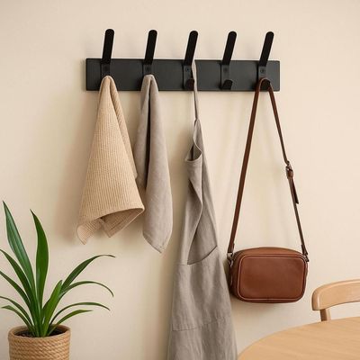 Imagen 2 del producto Perchero de Pared Metálico con 5 Ganchos Negro Day