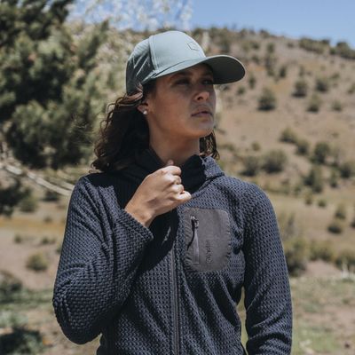 Imagen 2 del producto Polar Segunda Capa Mujer Lobuche Cap Lhotse