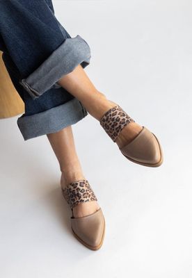 Imagen 2 del producto Babucha Mujer / Gaviota Café Print