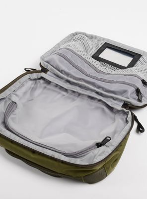 Imagen 2 del producto BOLSO NECESER CONVOY VERDE OSCURO