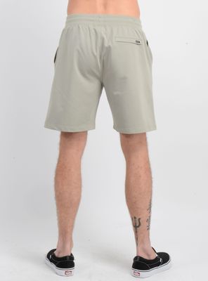 Imagen 2 del producto BERMUDA BASICO LOW KEY VERDE OSCURO