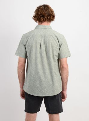 Imagen 2 del producto CAMISA MANGA CORTA TRVLR TRAVERSE FLORAL VERDE