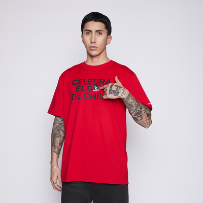 Imagen 2 del producto Polera Colo Colo Urbano Hombre Celebra el 90% Chile Rojo
