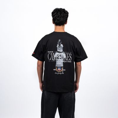 Imagen 2 del producto Polera Colo-Colo Urbano ""CAMPEONES"" Negro