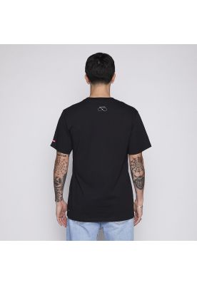 Imagen 2 del producto Polera Colo Colo Urbano Hombre Eterno Campeón Negro y Rojo