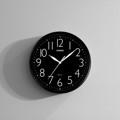 Imagen 2 del producto Reloj Mural Casio IQ-05-1