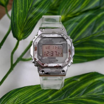 Imagen 2 del producto Reloj G-Shock Digital Unisex GM-5600SCM-1