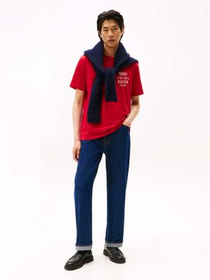 Imagen 2 del producto Polera Logo Gráfico Regular Fit Rojo Tommy Hilfiger