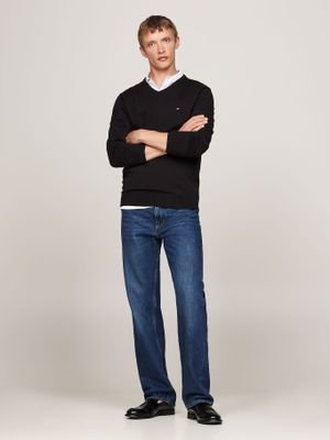 Imagen 2 del producto Sweater Básico Signature V-Neck Negro Tommy Hilfiger