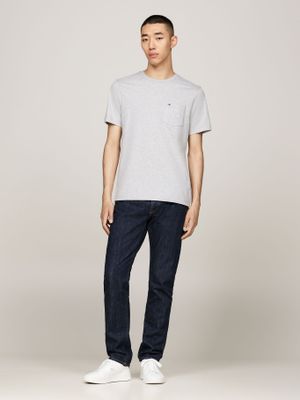 Imagen 2 del producto Polera Essential y Bolsillo Frontal Gris Tommy Hilfiger