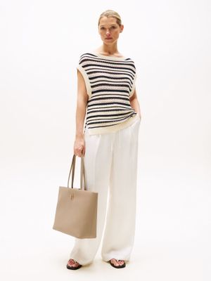 Imagen 2 del producto Tote Modern Monogram Logo Beige Tommy Hilfiger