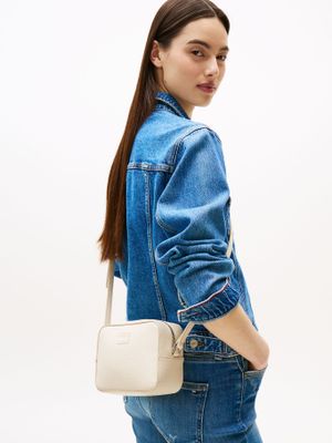 Imagen 2 del producto Bandolera Con Insignia Tonal Beige Tommy Jeans