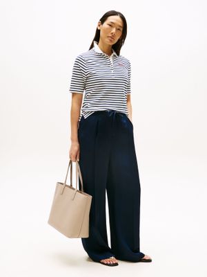 Imagen 2 del producto Tote Essential Con Logo Beige Tommy Hilfiger