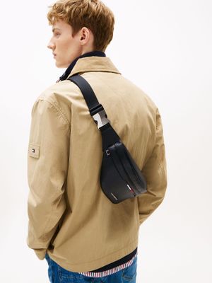 Imagen 2 del producto Banano Central Con Logo Metálico Negro Tommy Hilfiger