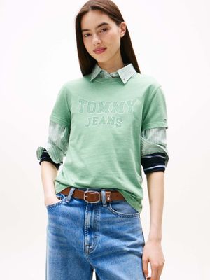 Polera Regular Fit Logo Varsity Verde Tommy Jeans