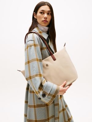 Imagen 2 del producto Tote Con Monograma Th Beige Tommy Hilfiger