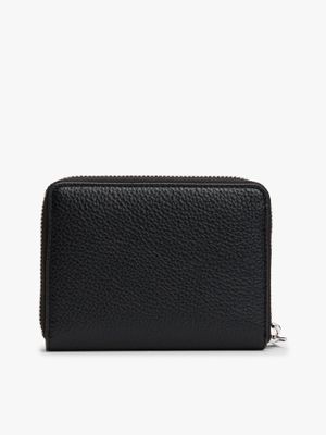 Imagen 2 del producto Billetera Must Con Cierre Negro Tommy Jeans