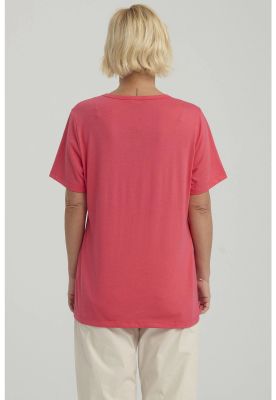 Imagen 2 del producto Polera Mujer Con Tachas Fucsia