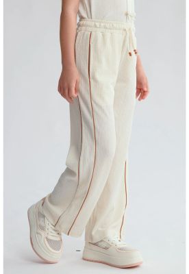 Imagen 2 del producto Pantalón Niña Crep Accesorios Cordón Beige