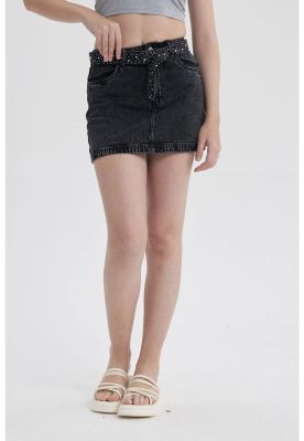 Falda Mujer Cinturón Negro - ll