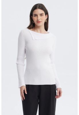 Imagen 2 del producto Sweater Mujer Asimétrico Botones Blanco