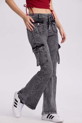 Imagen 2 del producto Jeans Mujer Flare Cargo Gris