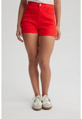 Short Mujer Gabardina Color Rojo