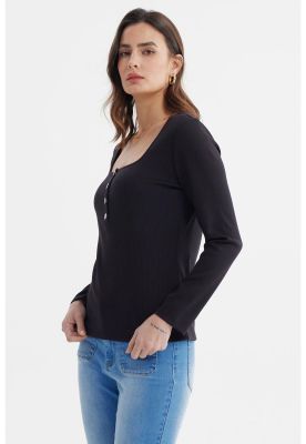 Imagen 2 del producto Polera Mujer Escote Cuadrado Botones Metálicos Negro