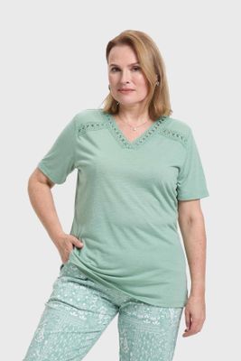 Imagen 2 del producto Polera Mujer Detalle Macramé Verde