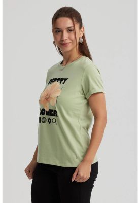 Imagen 2 del producto Polera Mujer Gráfica Roll Up Verde Claro