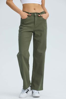 Imagen 1 del producto Jeans Mujer Calce Recto Verde Oscuro