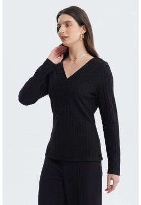 Imagen 2 del producto Sweater Mujer Slim Cuello V Negro
