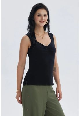 Imagen 2 del producto Polera Mujer Escote Cuadrado Negro - lV