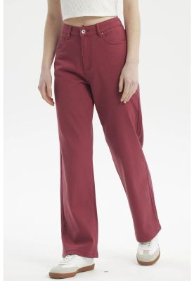 Imagen 2 del producto Jeans Mujer Calce Recto Color Burdeo