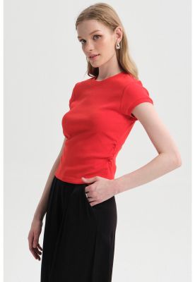 Imagen 2 del producto Polera Mujer Cropped Rojo