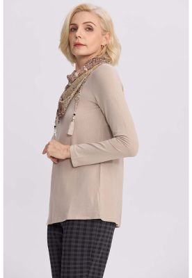Imagen 2 del producto Sweater Mujer Con Pañuelo Beige