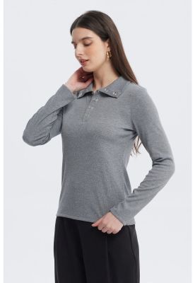 Imagen 2 del producto Polera Mujer Con Botón Gris Melange