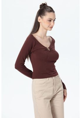 Imagen 2 del producto Polera Mujer Aplicación Escote Chocolate