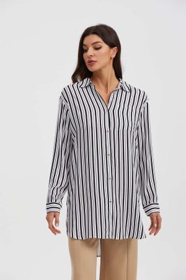 Blusa Mujer Larga Con Botón Parche Negro