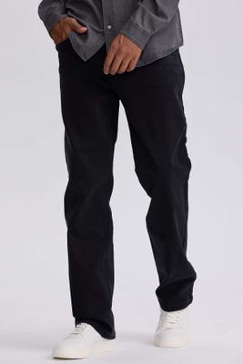 Jeans Hombre Straight 605 Negro