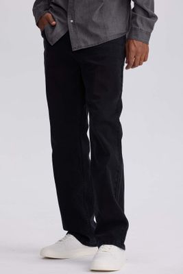 Imagen 2 del producto Jeans Hombre Straight 605 Negro